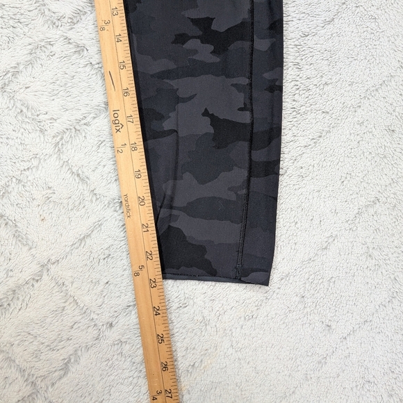 Lululemon Leggings Womens 12 Gray Incognito Camo Fast Free Hi Rise Crop 23” - Picture 6 of 12